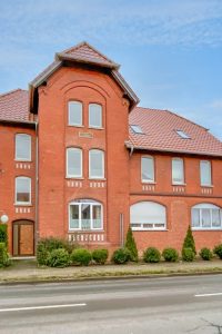 Dachgeschosswohnung in Laatzen-Össelse – Foto 1 von 26