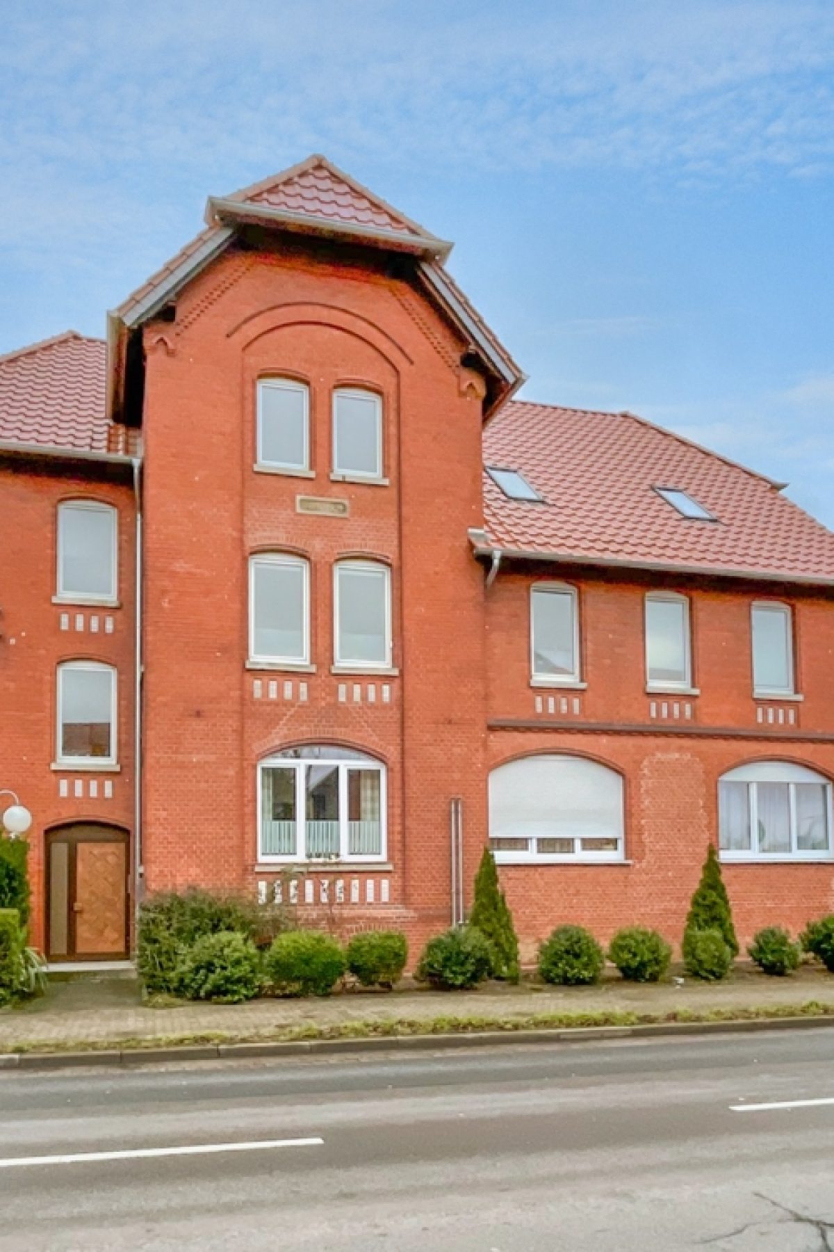 Dachgeschosswohnung in Laatzen-Össelse – Foto 2 von 26