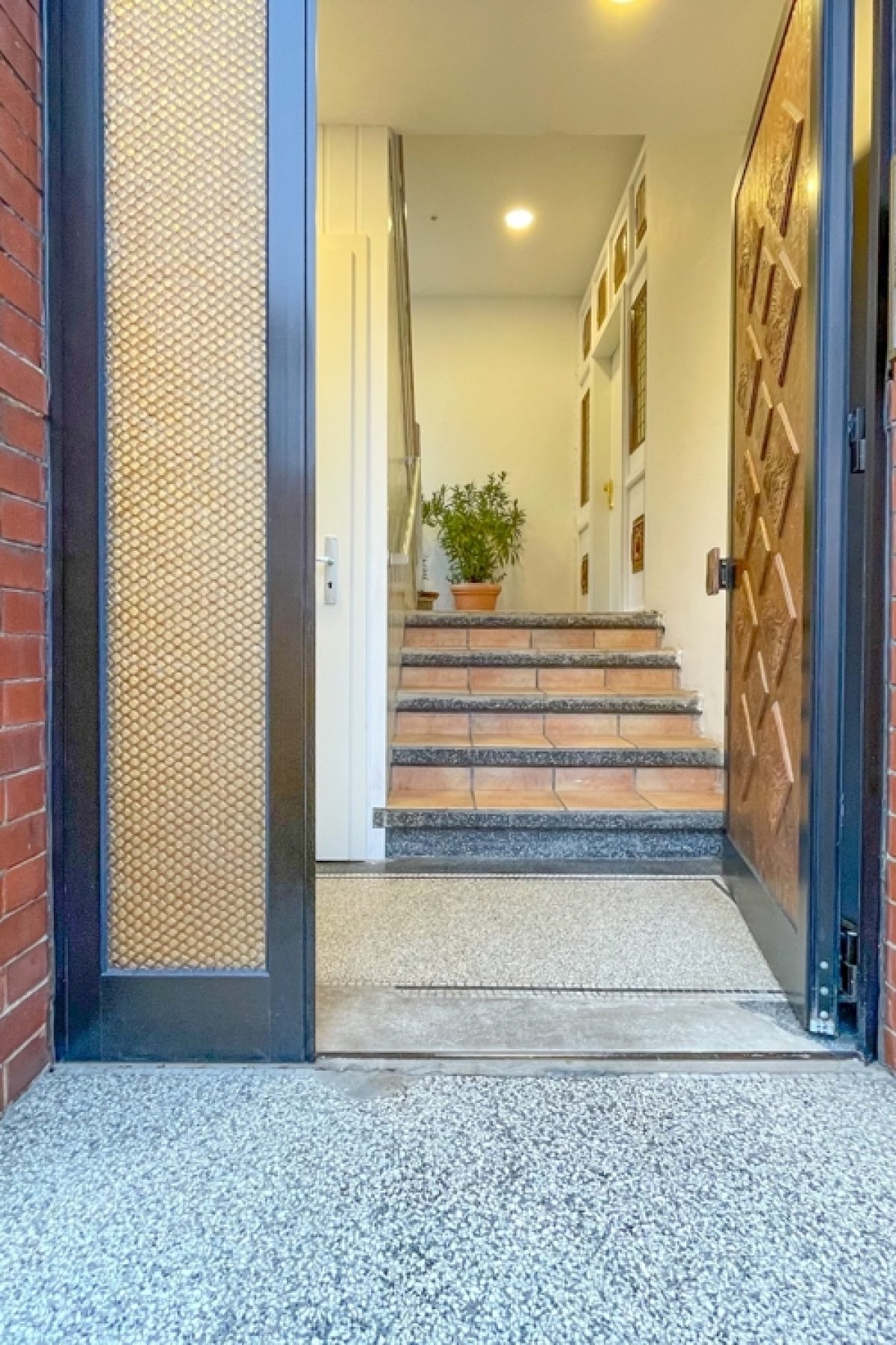 Dachgeschosswohnung in Laatzen-Össelse – Foto 4 von 26