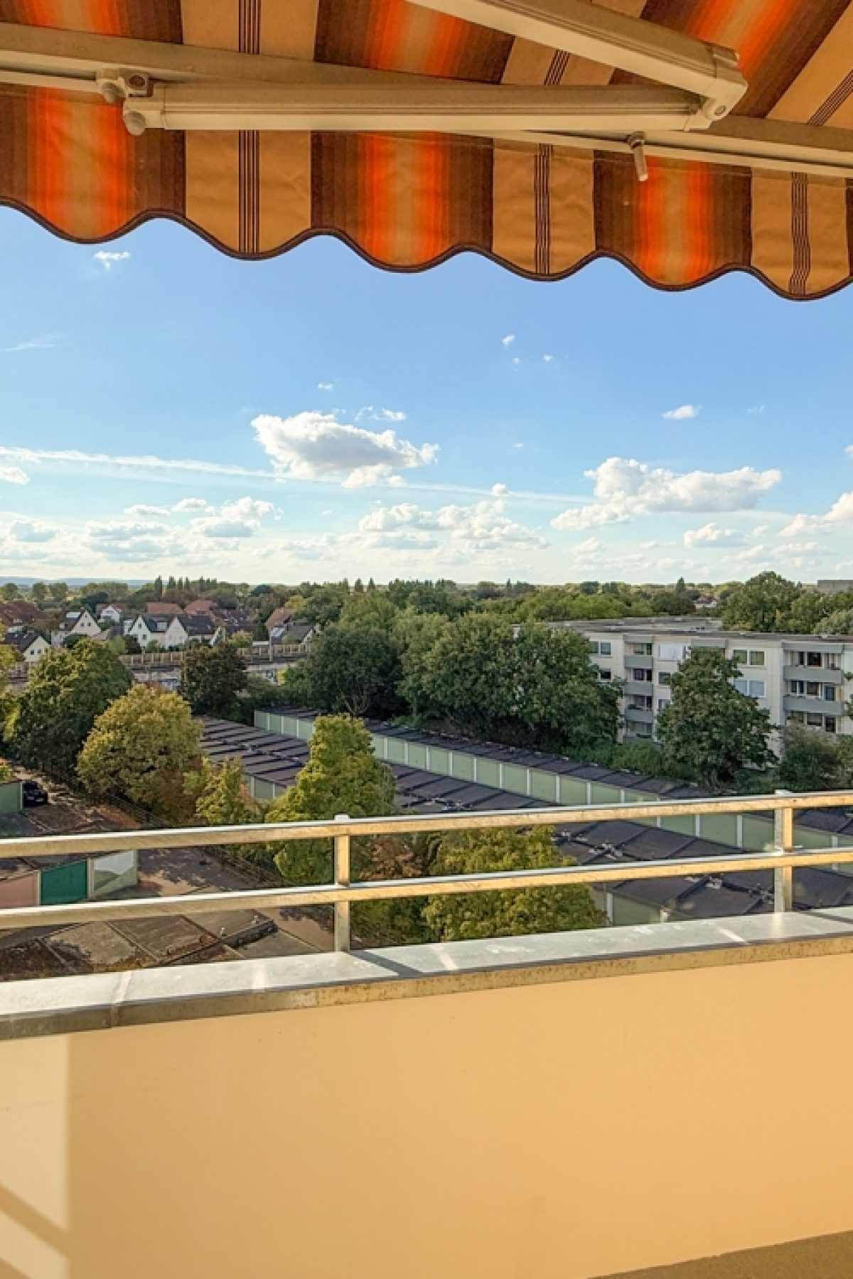 Etagenwohnung in Laatzen – Foto 1 von 17